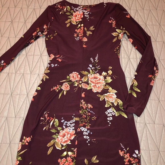 Floral Body Con Dress - Picture 2 of 3